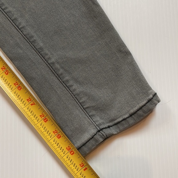 KanCan gray distressed button fly skinny Jean, women’s size 28 - Picture 5 of 15